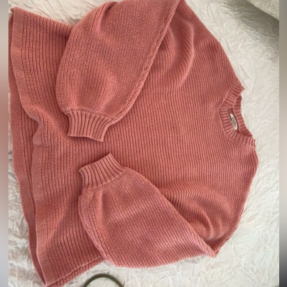 Cute pink sweater great quality not used